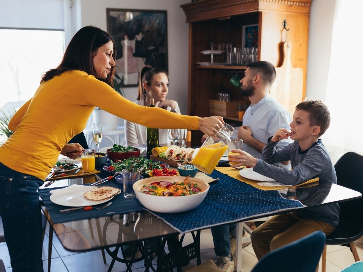 How Parents Shape Kids’ Eating Habits and Their Impact on Long-Term Health